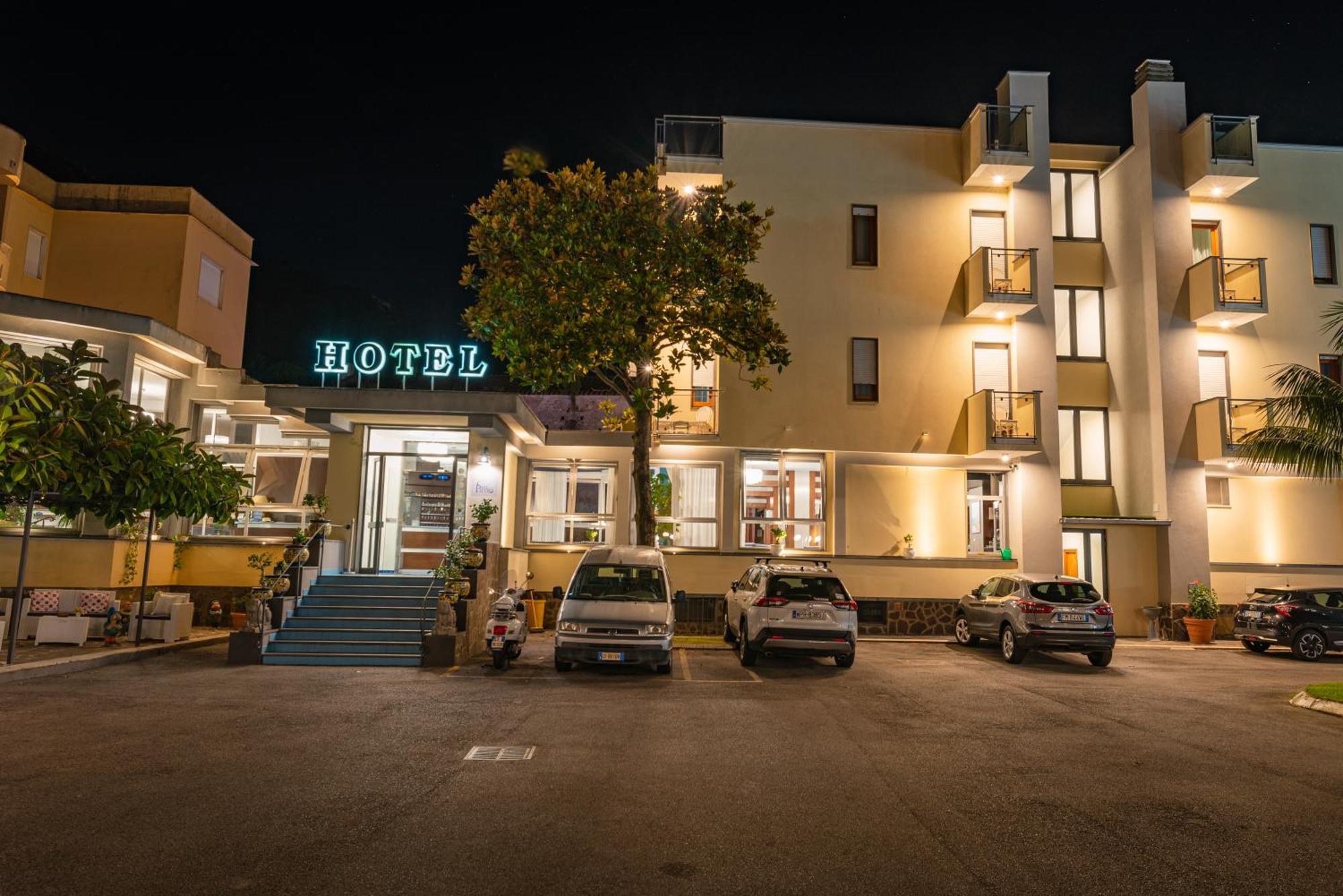 Hotel San Pietro Maiori Exterior photo
